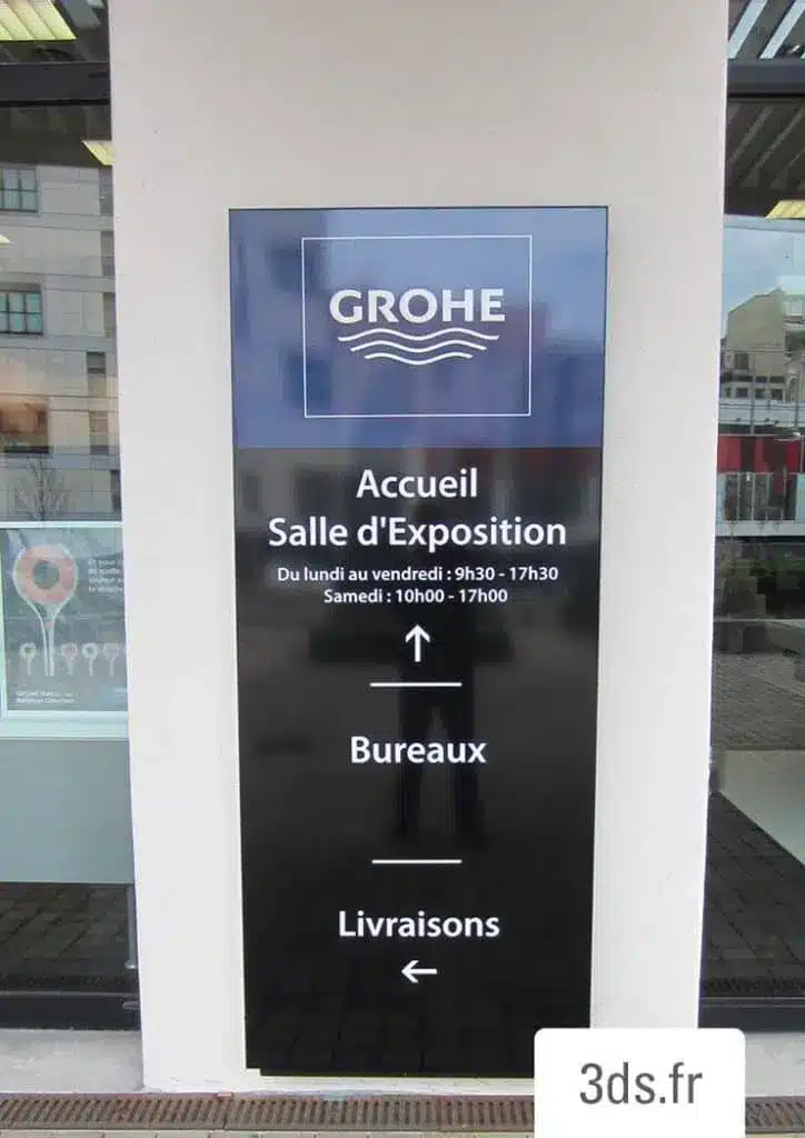 Totem exterieur signaletique 3DS Groupe 724x1024