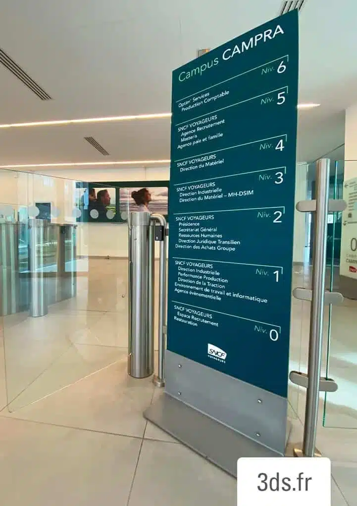 signaletique totem etage sncf 3ds groupe (1)
