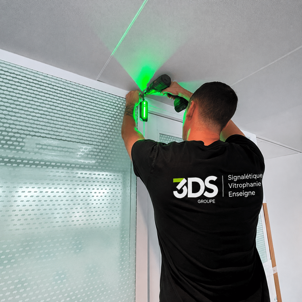 3DS Groupe Poseur adhésif et signalétique