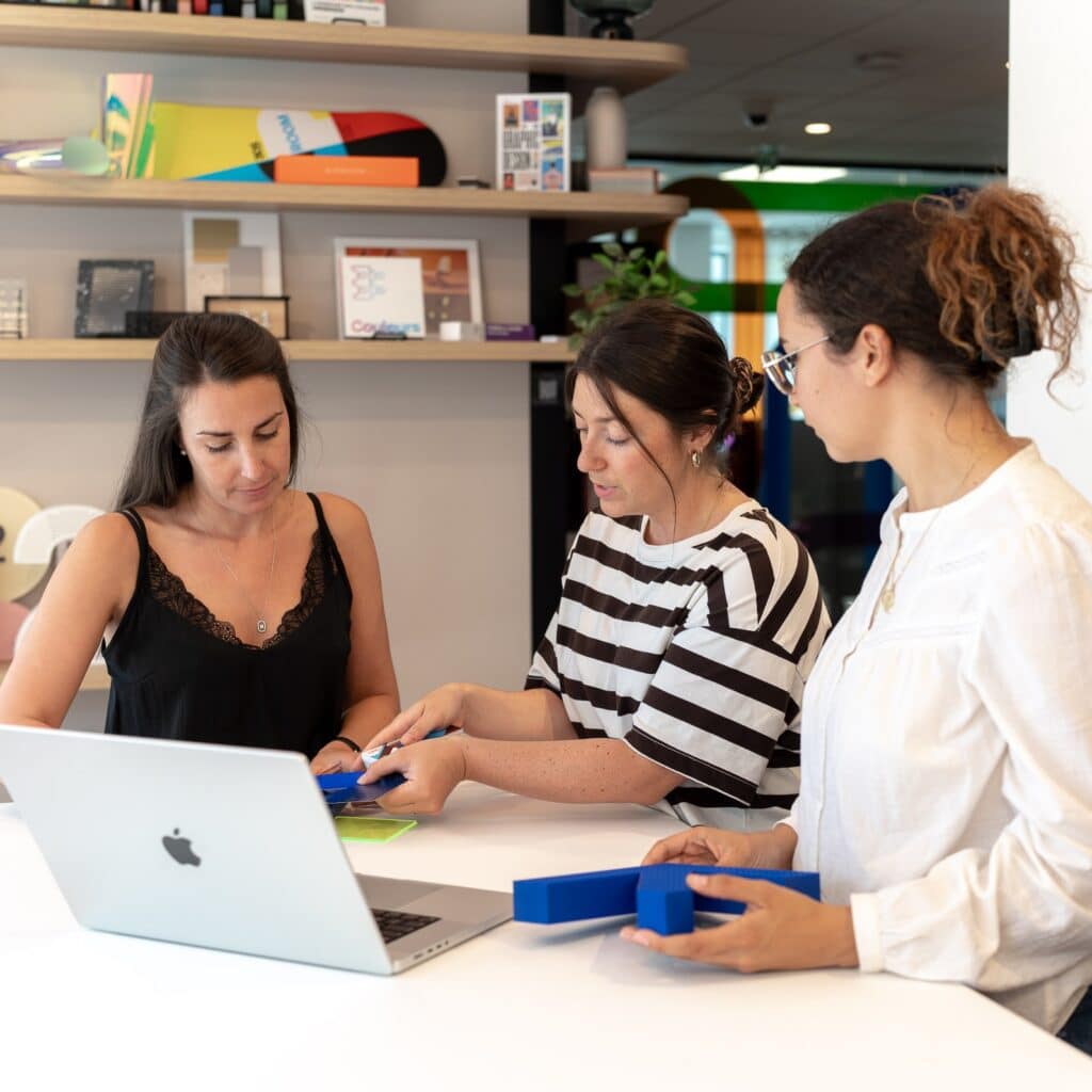 3DS Groupe Chargé de marketing XP ROOM