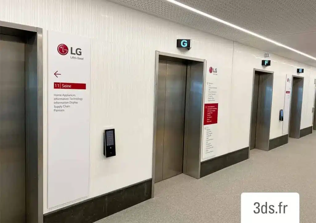 3DS groupe lg signaletique apres ascenceur