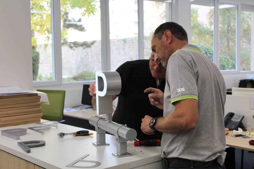 Etude projet enseigne lumineuse fabricant enseigne