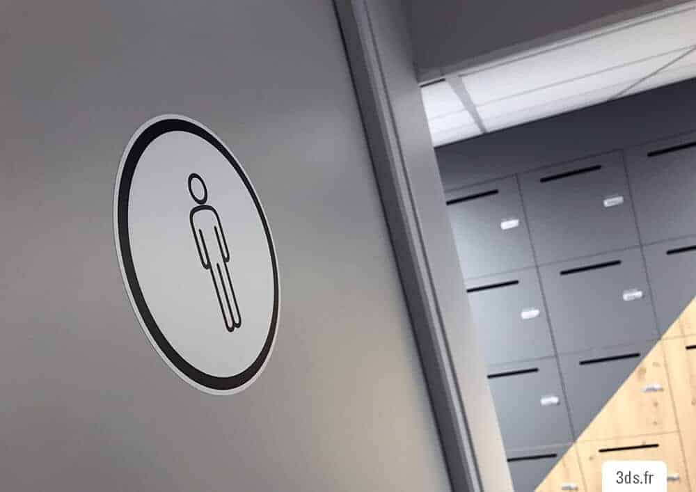 Signalétique sanitaire adhésive sur mesure pour porte