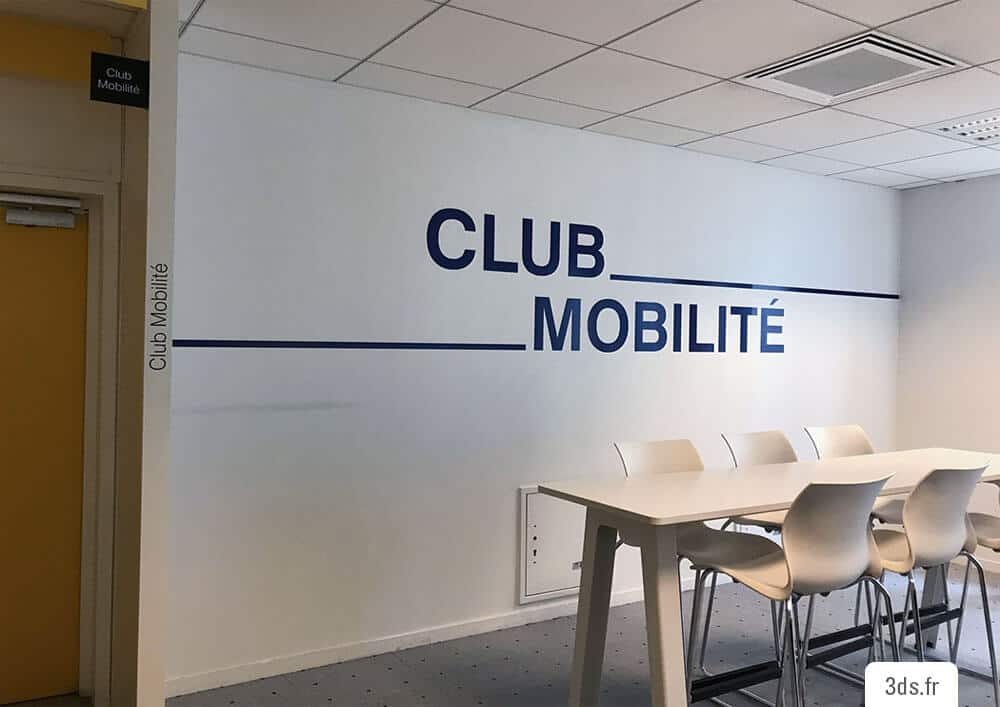 Signalétique film adhésif découpé bureau mur
