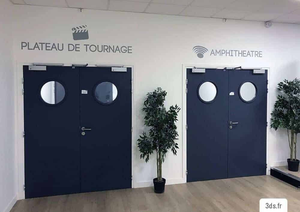 Signalétique Directionnelle Adhésive Sur Mesure