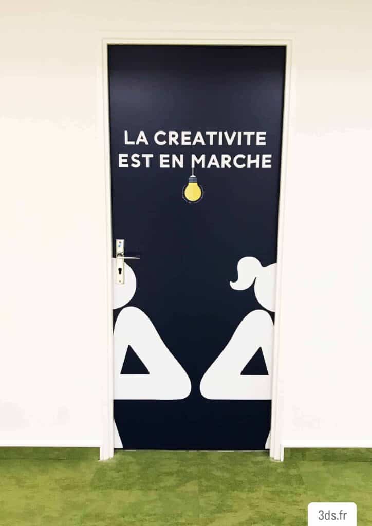 Signalétique toilette originale entreprise film adhésif