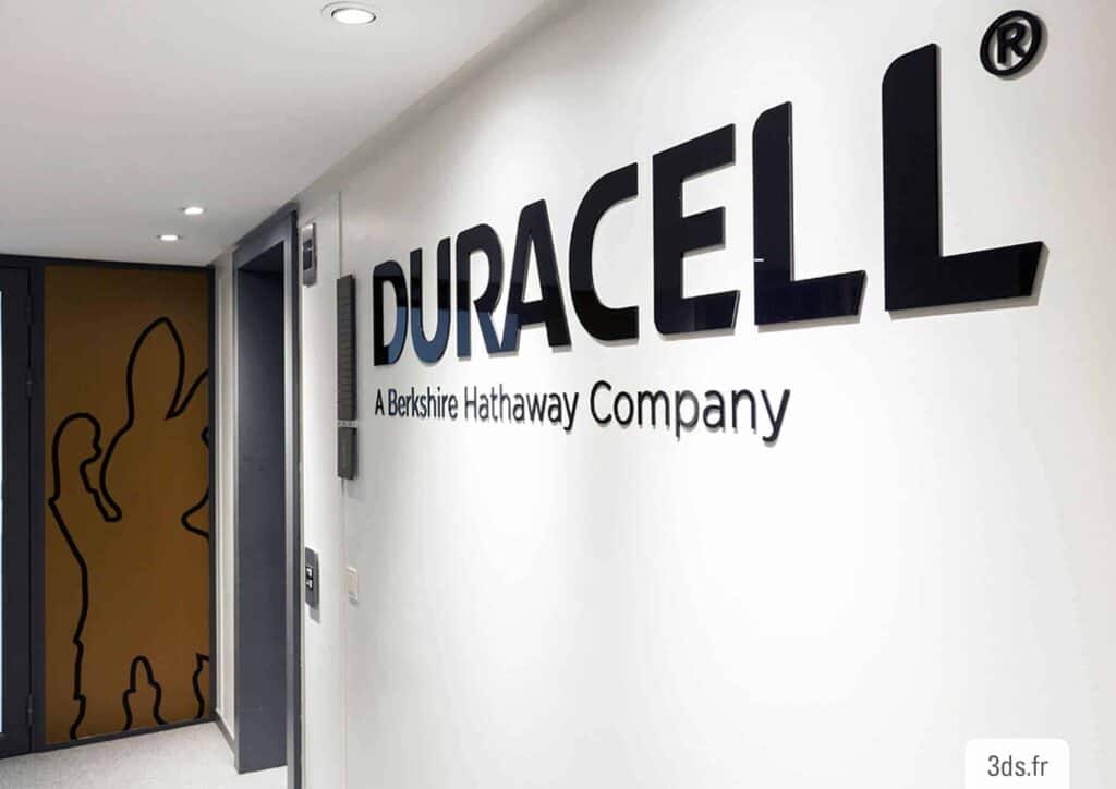 enseigne Duracell Paris relief lettre à lettre