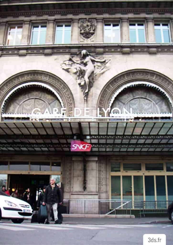 Enseigne Paris SNCF Gare de Lyon