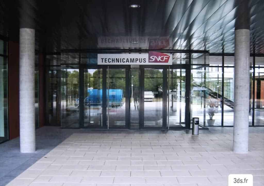 Enseigne technicampus SNCF
