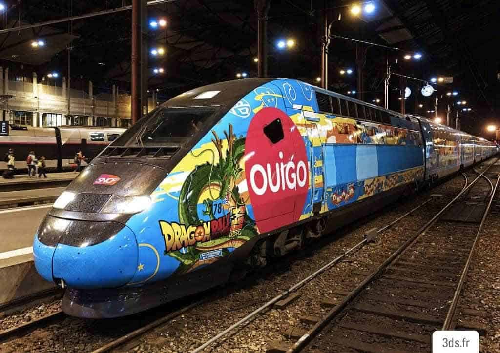 Covering train grand format dragon ball z SNCF