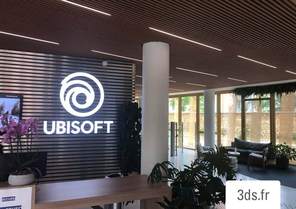 enseigne Ubisoft lumineuse intérieure pmma