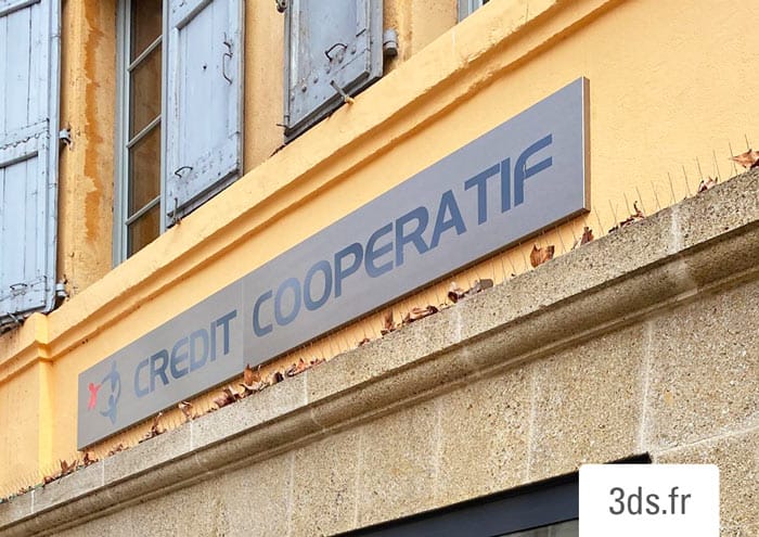 Crédit coopératif enseigne bandeau aix en provence