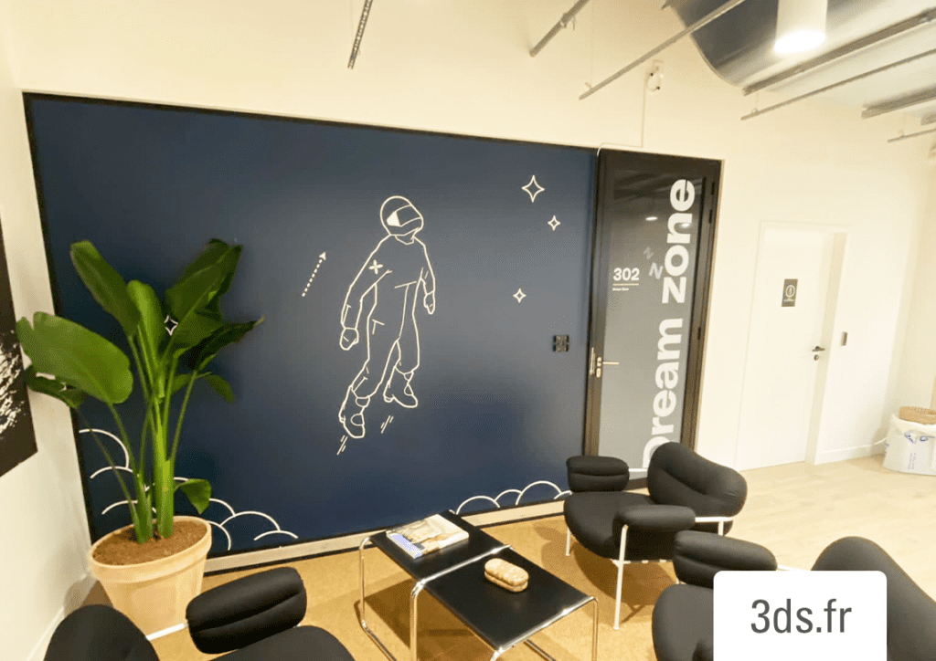 3DS Groupe visuel mural Qonto astronaute bleu pétrole