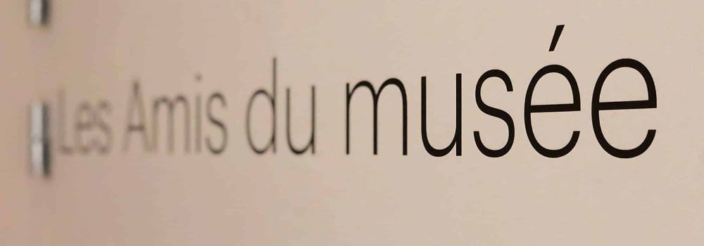 5 3ds groupe musee art moderne mam signaletique adhesive lettre a lettre